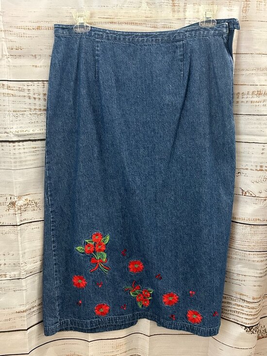 Westbound Dresses & Skirts - Westbound Women's Size 14 Embroidered Straight Jean Skirt